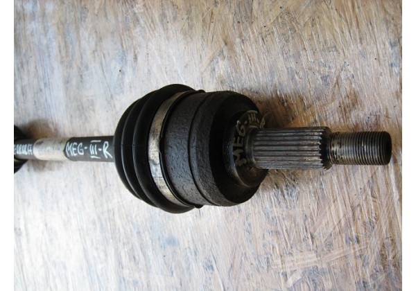Піввісь передня права Renault Scenic III, Megane III, Fluence 1.5 dci, 1.6 16V, 6ступ, 391003112R, 391006777R, 8200725502, 8200788674 *